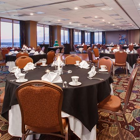 Holiday Inn Hotel & Suites Overland Park-West By Ihg Dış mekan fotoğraf