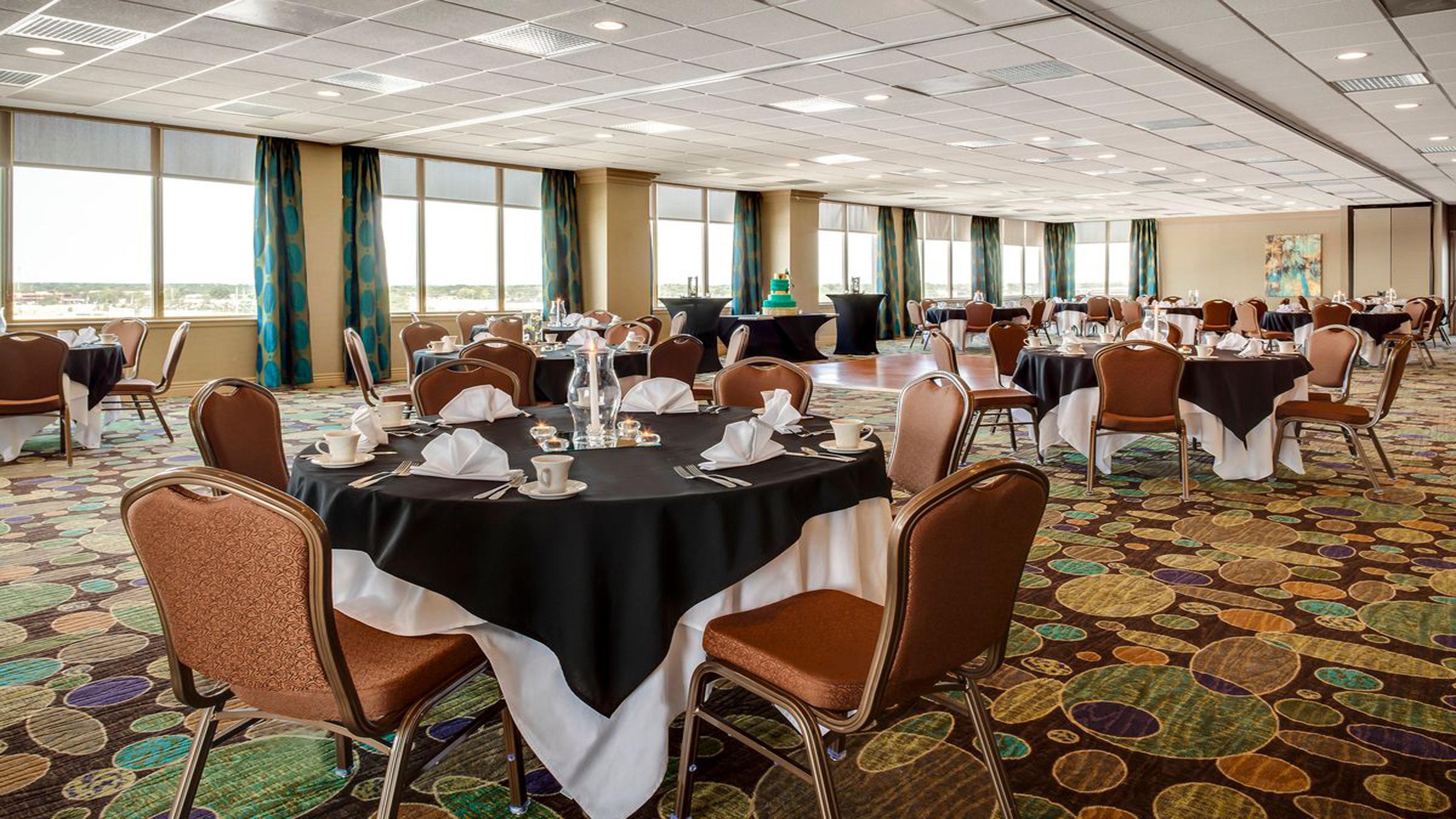Holiday Inn Hotel & Suites Overland Park-West By Ihg Dış mekan fotoğraf