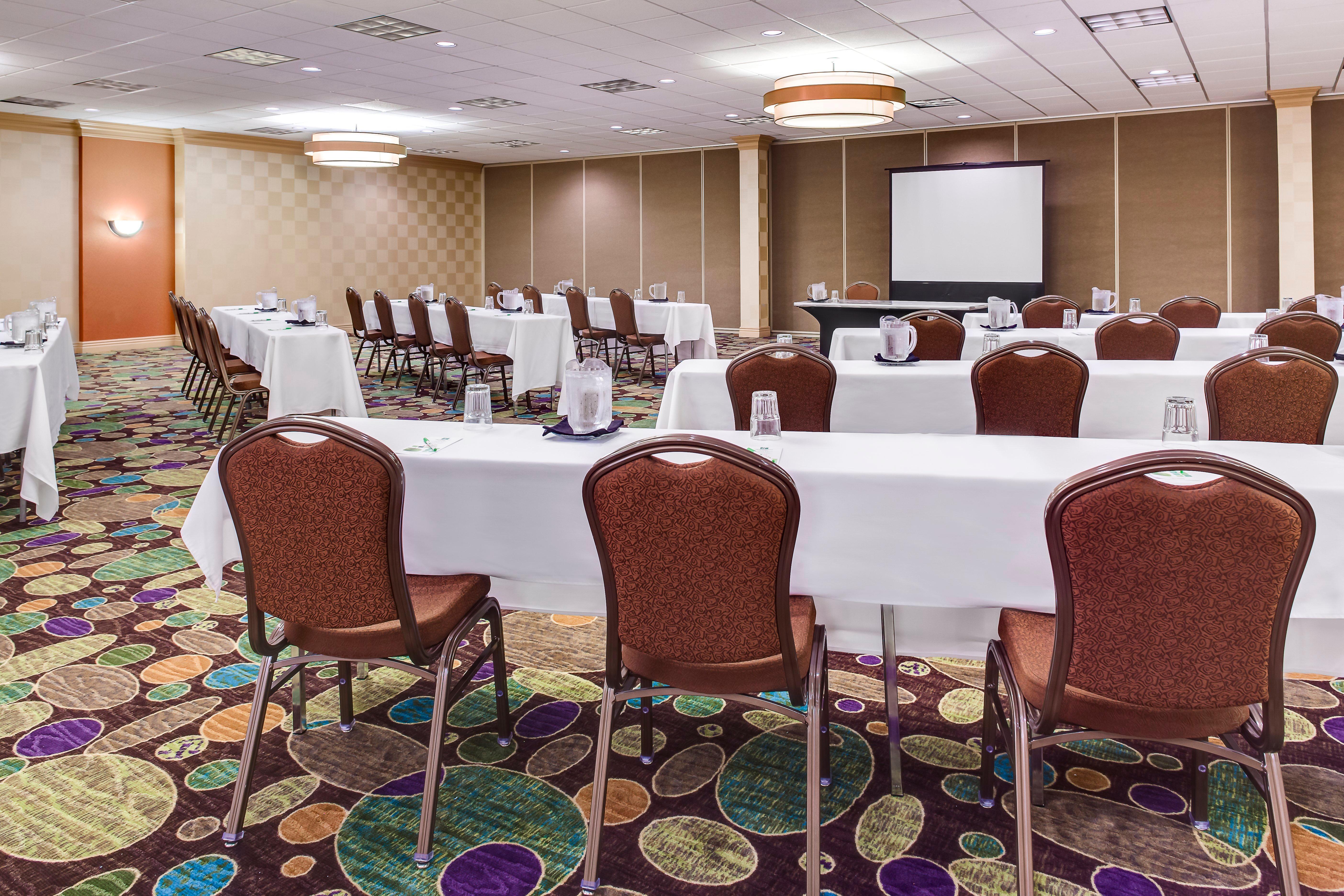 Holiday Inn Hotel & Suites Overland Park-West By Ihg Dış mekan fotoğraf
