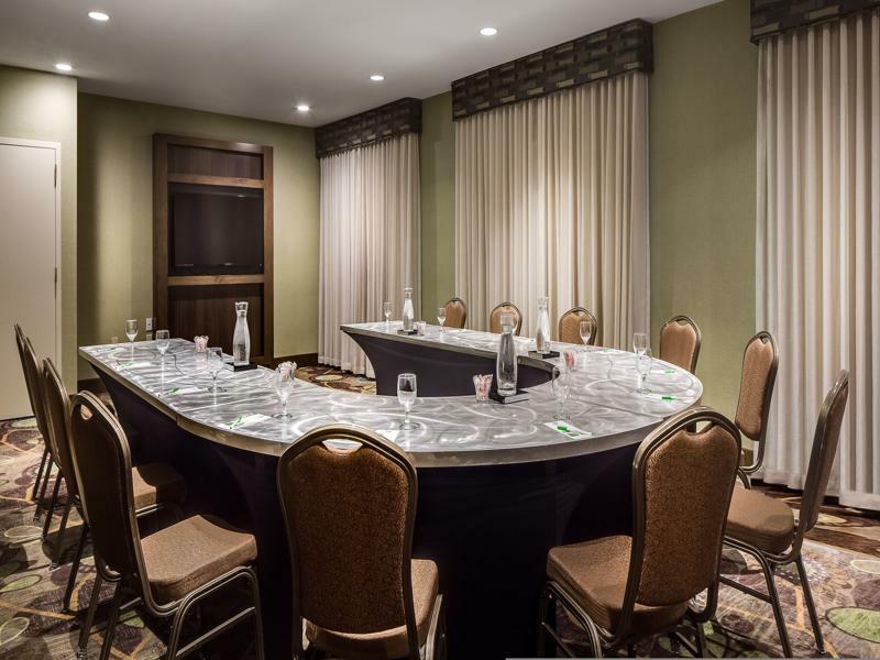 Holiday Inn Hotel & Suites Overland Park-West By Ihg Dış mekan fotoğraf